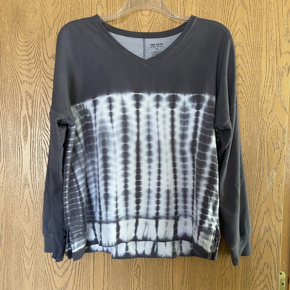 XL Croft & Barrow V Neck sweatshirt - Picture 1 of 5